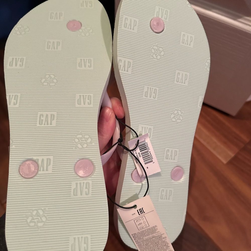 Flip flops - Picture 2 of 3